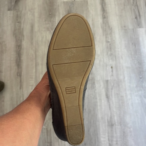 EUC TOMS SUEDE NEVER WORN - Picture 5 of 5